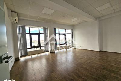 Spațiu comercial, de 580 mp, în Central - 5