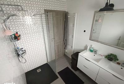 Casă cu 3 camere cu Teren 1400 Mp în Unirii - 1