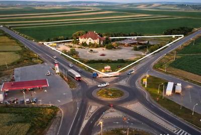 Spațiu comercial, de 704 mp, în Central - 3