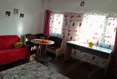 Apartament cu 3 camere decomandat în Tomești - 2