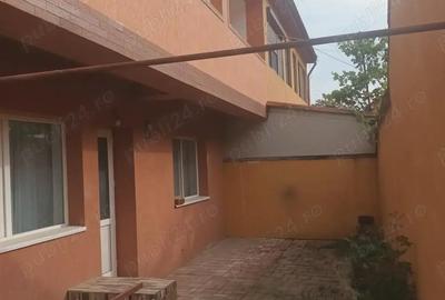 Casa singulara, an 2012, zona Lipovei - 2
