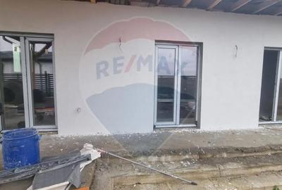 Casă cu 4 camere cu Teren 400 Mp în Dârza - 2