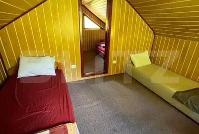 Casa de vacanta cu 4 camere, 1470 mp teren, Sugag - 3