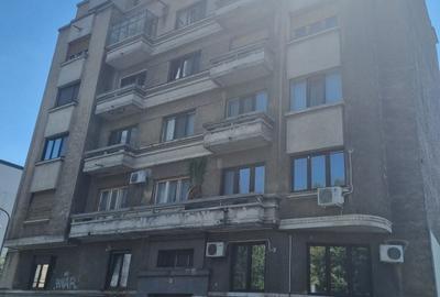 Oportunitate de Investiție: Apartament  cu potențial de impărțire în 2 unitati - 4