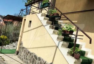 CASA IN CENTRU -REGHIN CU SPATIU COMERCIAL - 10