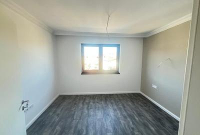 Duplex cu 3 camere cu Canalizare în Sânpetru - 6