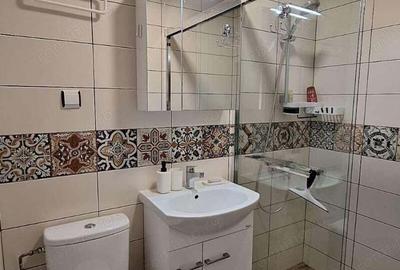 Apartament cu 2 camere decomandat în Central - 2