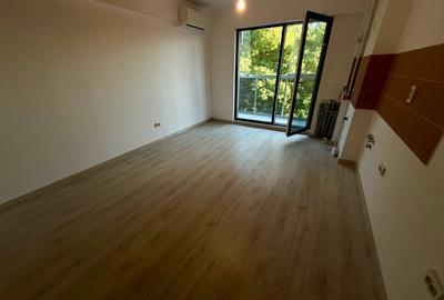 Studio Decebal | Bloc nou - 7