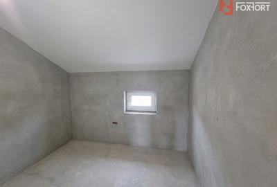 Duplex cu 4 camere cu Canalizare în Moșnița Veche - 6