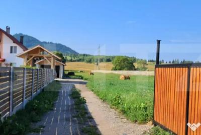 Casă cu 5 camere cu Teren 1000 Mp în Dorna Candrenilor - 9