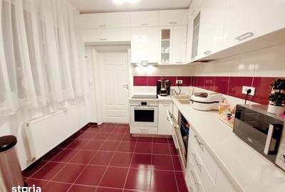Apartament cu 3 camere decomandat în Chiajna