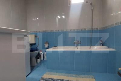 Casă cu 5 camere cu Teren 241 Mp în Central - 4