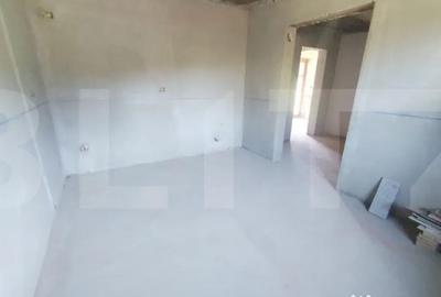 Casă cu 3 camere cu Teren 3500 Mp în Central - 5