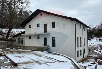 Casă cu 2 camere cu Teren 822 Mp în Central - 6