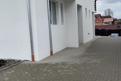 Casă cu 4 camere în Lazaret - 4