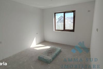 Casă cu 5 camere cu Teren 492 Mp în Glina - 19