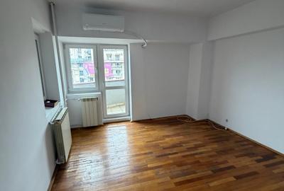 Bd. Unirii colt cu Traian - apartament 4 camere foarte spatios - 4