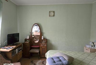 Casă cu 7 camere cu Teren 3800 Mp în Central - 2