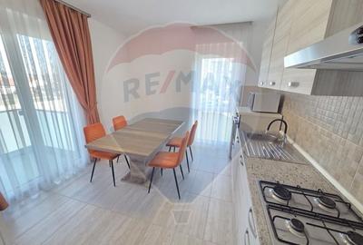Apartament cu 3 camere decomandat, mobilat în Nufărul - 5