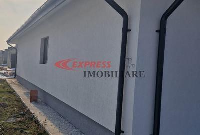 Casă cu 4 camere cu Canalizare în Dragomirești-Vale - 4