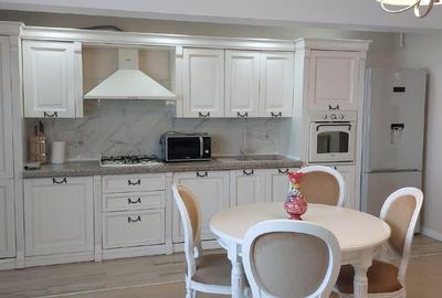 Apartament cu 3 camere nedecomandat în Casa de Cultură - 1