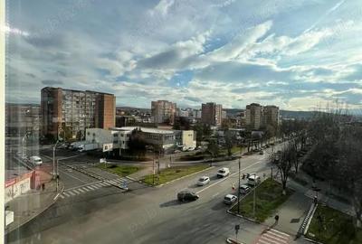 Apartament cu 2 camere decomandat în Central - 3