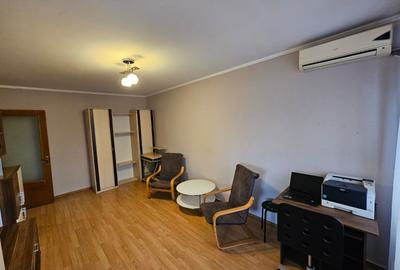 Apartament cu 3 camere decomandat, mobilat în Gorjului - 1