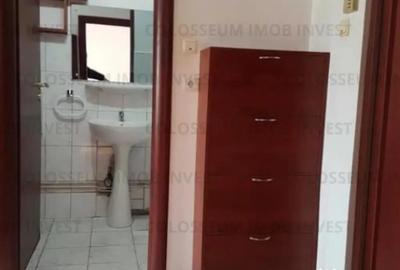 Garsonieră decomandată în Gării