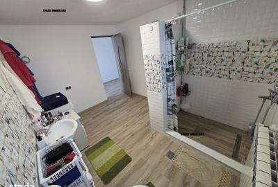 Casă cu 3 camere decomandat cu Teren 1259 Mp în Central - 11