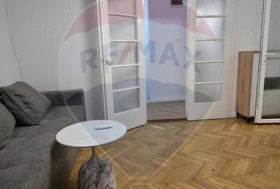 Apartament cu 2 camere decomandat în Central - 11