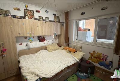 Apartament 3 camere 2 bai bloc 1984 zona metrou 1 Decembrie 1918 - 4