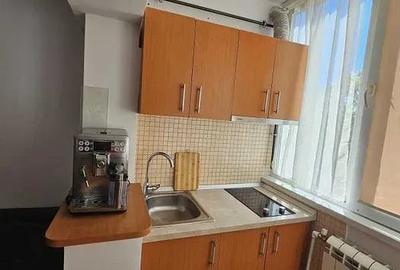 Garsonieră decomandată în Dacia - 7