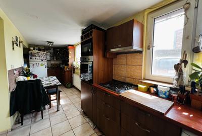 Casă individuală cu 6 camere cu Canalizare în Plopi - 7