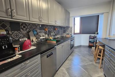 Vanzare apartament 3 camere Palatul Parlamentului - 13 Septembrie - 7