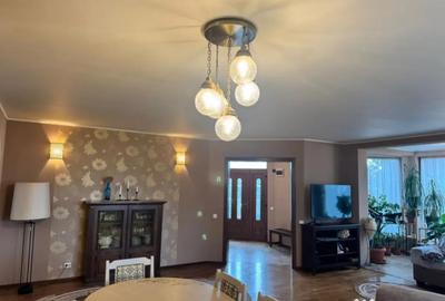 Casă cu 5 camere cu Teren 1000 Mp în Săsar - 9