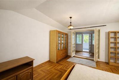 Casă individuală cu 2 camere cu Canalizare în Central - 9