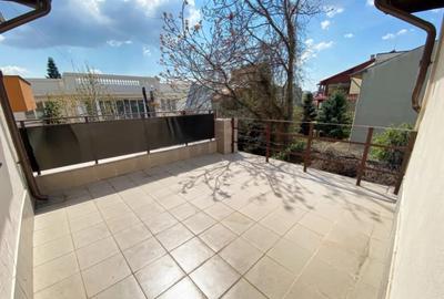 Casă cu 7 camere cu Canalizare în Pache Protopopescu - 2