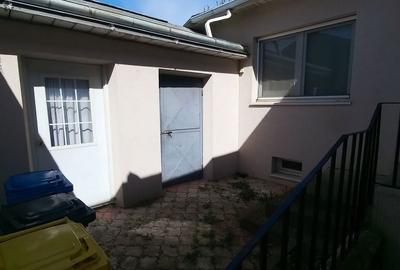 Casă cu 6 camere cu Teren 900 Mp în Ițcani - 2