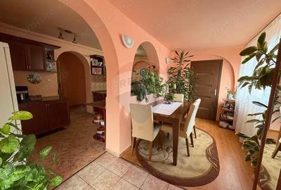 Casă cu 3 camere cu Teren 195 Mp în Mediaș - 7