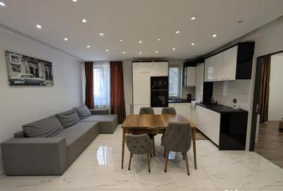 Apartament cu 3 camere semidecomandat în Florești - 2