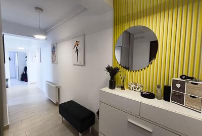 Apartament cu 3 camere decomandat în Central - 1