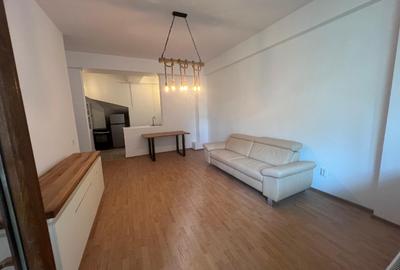 Apartament cu 3 camere decomandat în Obor - 8
