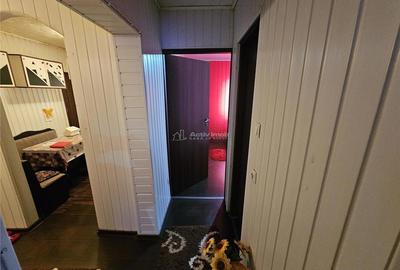 Apartament cu 2 camere decomandat în Micro III - 12