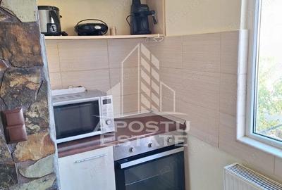 Apartament cu 3 camere decomandat în Aradului - 3