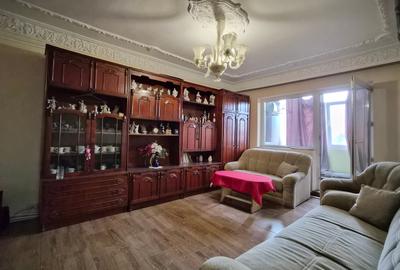 Km 5 - ap 3 cam , et 2/4 , partial mobilat (centrala gaze ) - 2