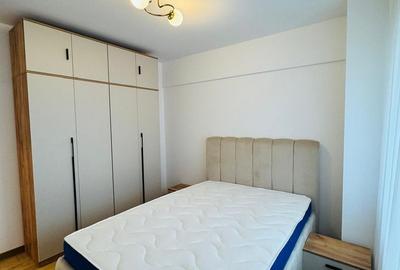 Apartament cu 3 camere semidecomandat, mobilat în 13 Septembrie - 1