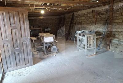 Casa, teren, anexe Un?eni, Burle?ti - Proprietate cu poten?ial! - 1