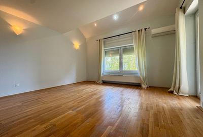 Duplex cu 5 camere cu Canalizare în Iancu Nicolae - 12