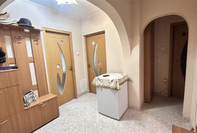 Apartament cu 4 camere decomandat în Central - 5