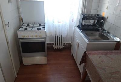 Apartament cu 2 camere decomandat în UTA - 2